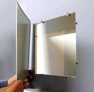 Kryt otvoru 55x55cm SDK 8x magnet